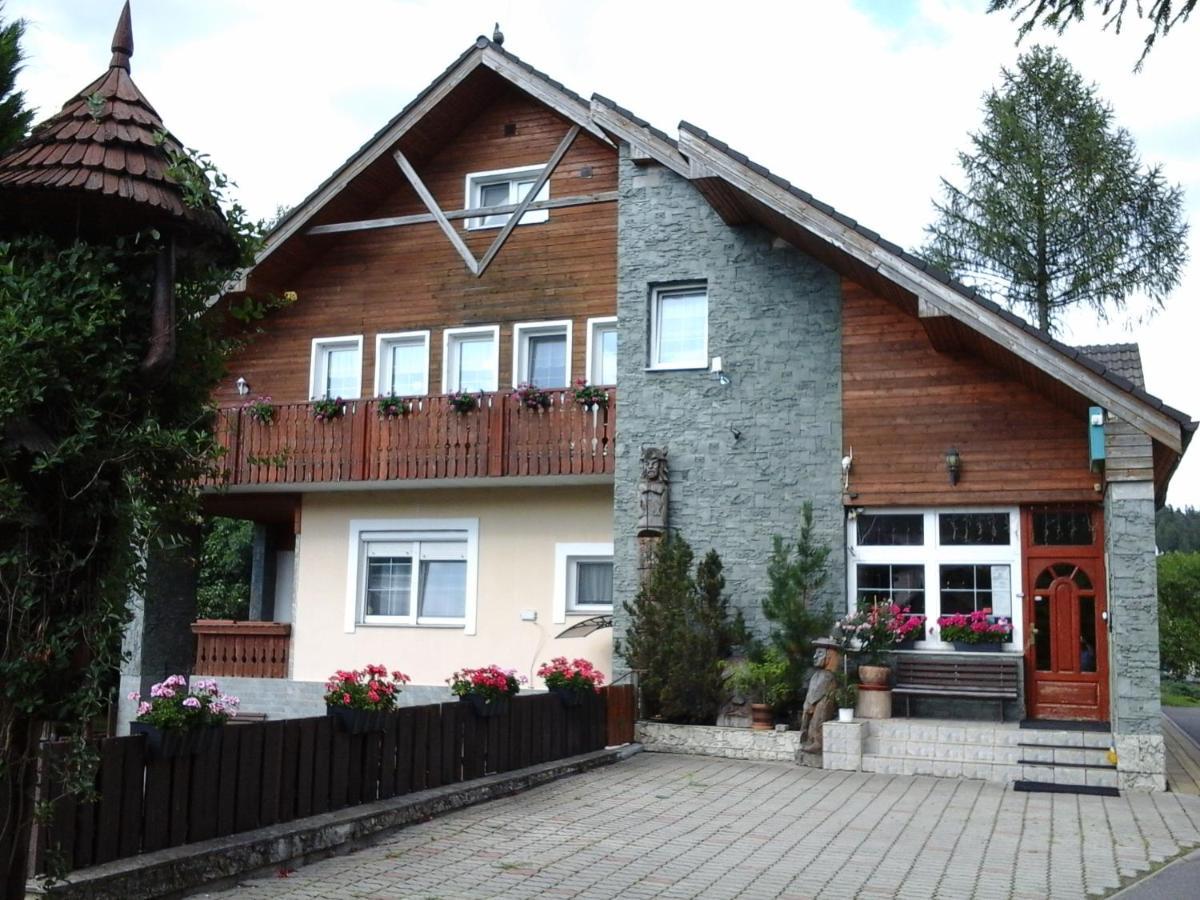 Penzion Adam - Makov Exterior photo